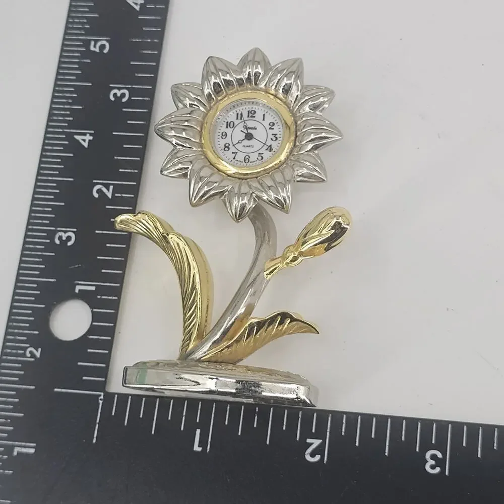2 SMALL QUARTZ CLOCKS FLOWER & WATER CAN NEED BATTERIES Goldtone Metal Vintage